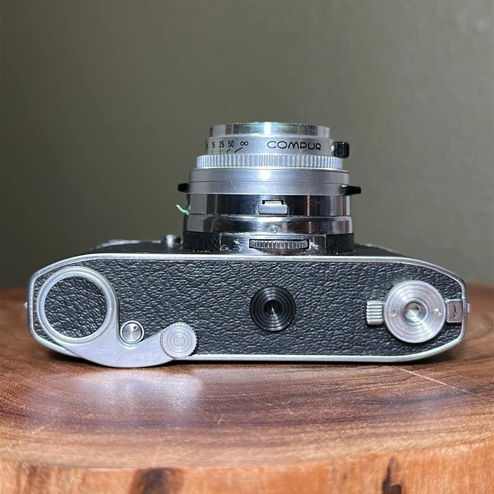 Kodak Retina Reflex S Camera + Case – for Repair/Display